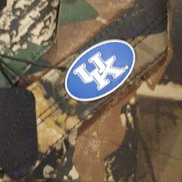 SALE Mens Kentucky Sandals. Size 7/8 - Picture 3 of 5